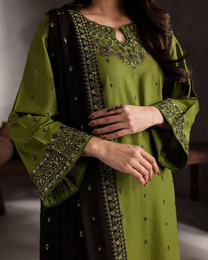 Premium Lawn 3pc Heavy Embroidery with Embroidered chiffon dupta