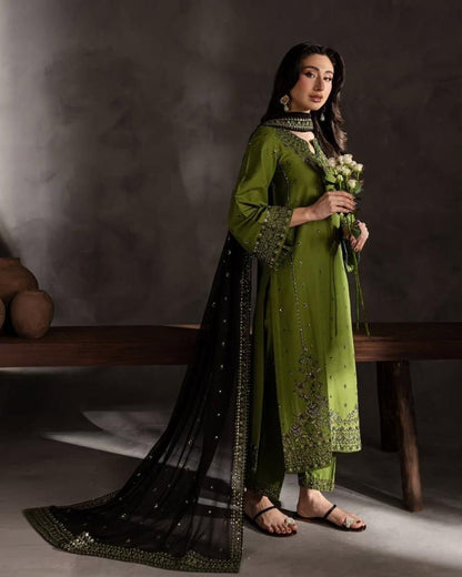 Premium Lawn 3pc Heavy Embroidery with Embroidered chiffon dupta