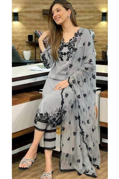 Premium Lawn 3pc Heavy Embroidery with Embroidered chiffon Dupta