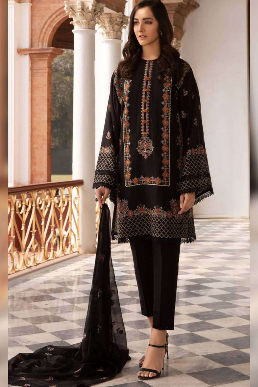 Premium Lawn 3pc Heavy Embroidery with Embroidered chiffon Dupta
