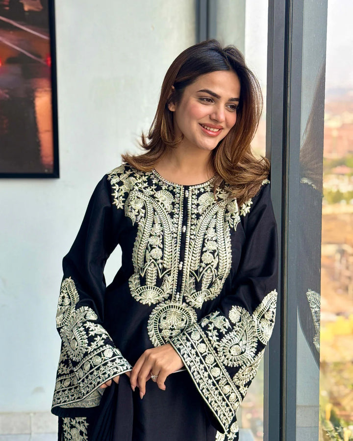 Premium Lawn 3pc Heavy Embroidery with ready to wear chiffon dupta