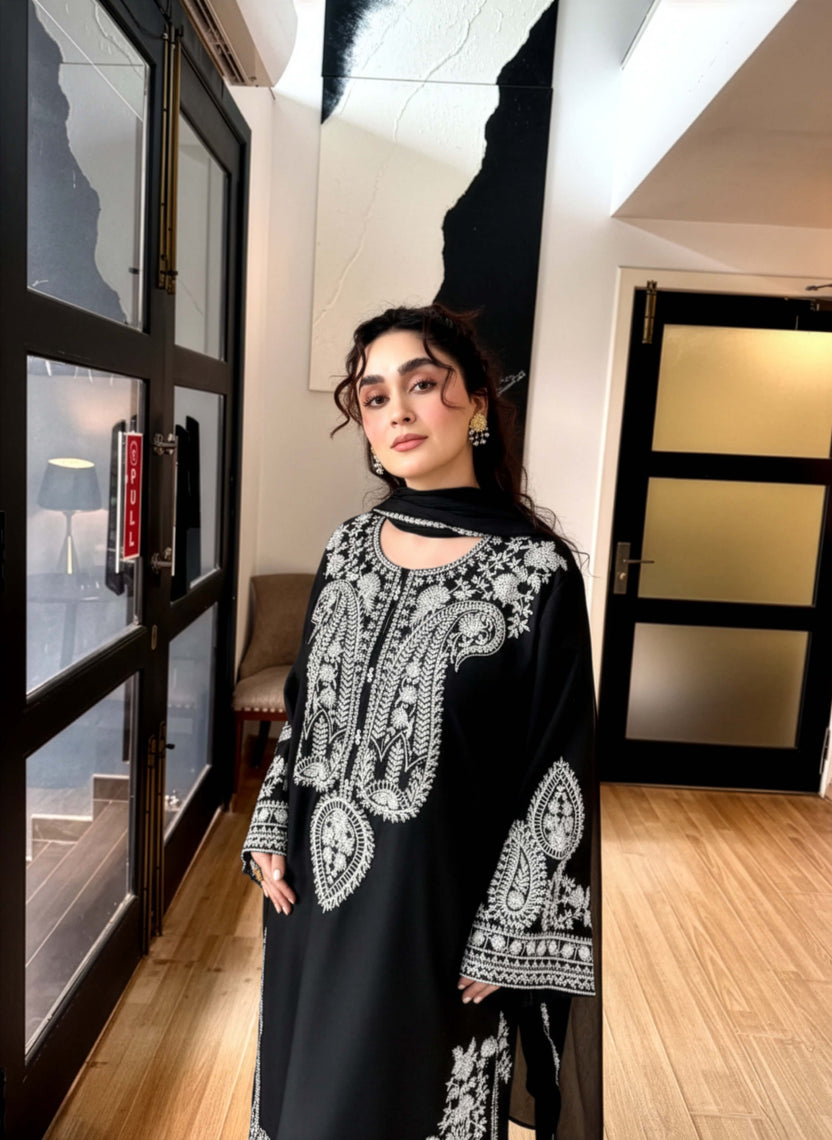 Premium Lawn 3pc Heavy Embroidery with ready to wear chiffon dupta