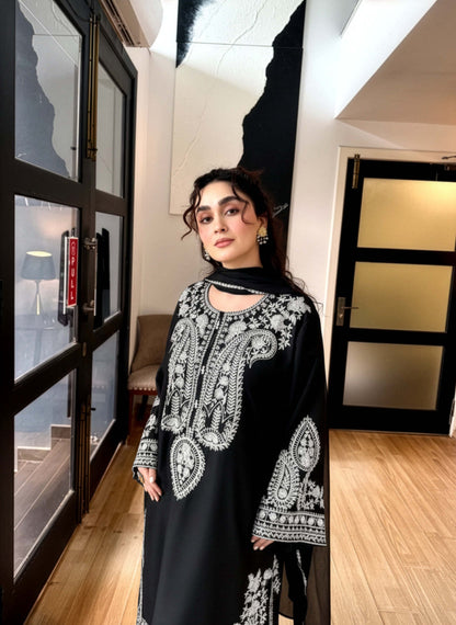 Premium Lawn 3pc Heavy Embroidery with ready to wear chiffon dupta
