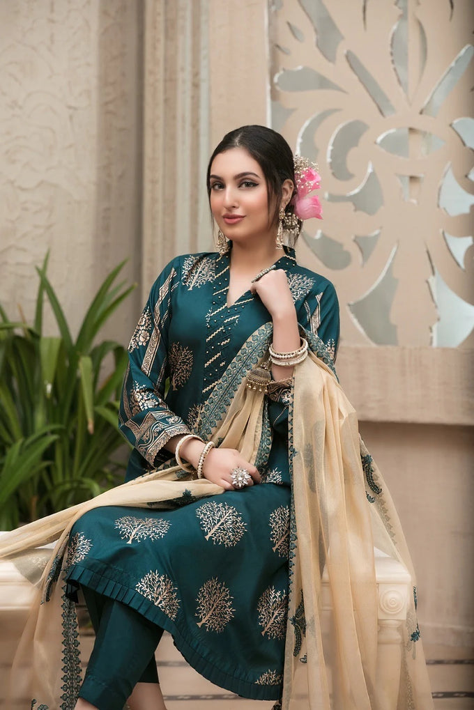 Premium Lawn 3pc Heavy Embroidery with Embroidered chiffon Dupta