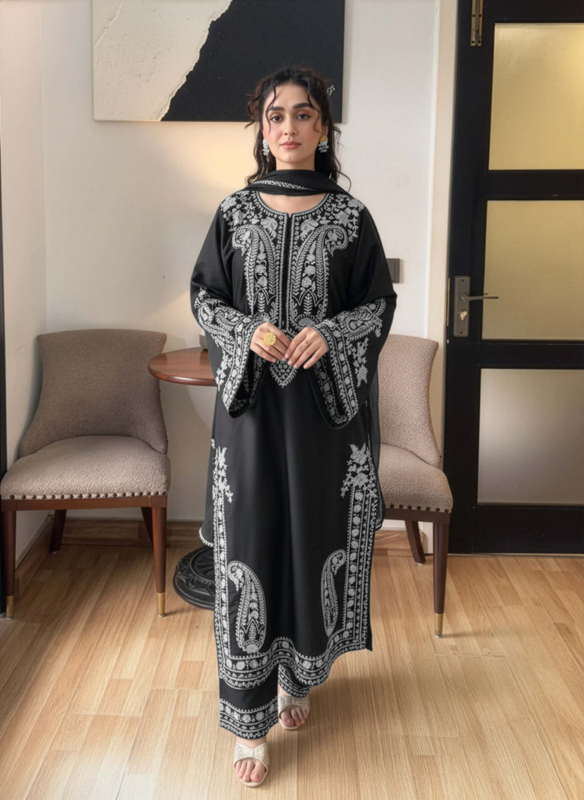 Premium Lawn 3pc Heavy Embroidery with ready to wear chiffon dupta