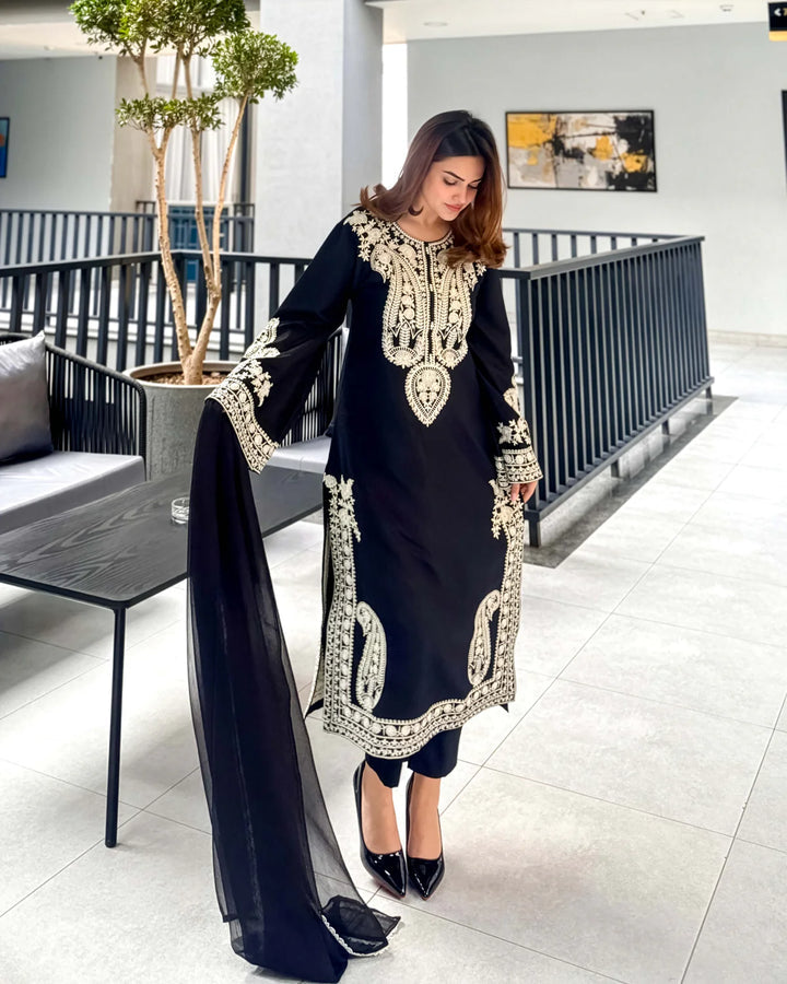 Premium Lawn 3pc Heavy Embroidery with ready to wear chiffon dupta