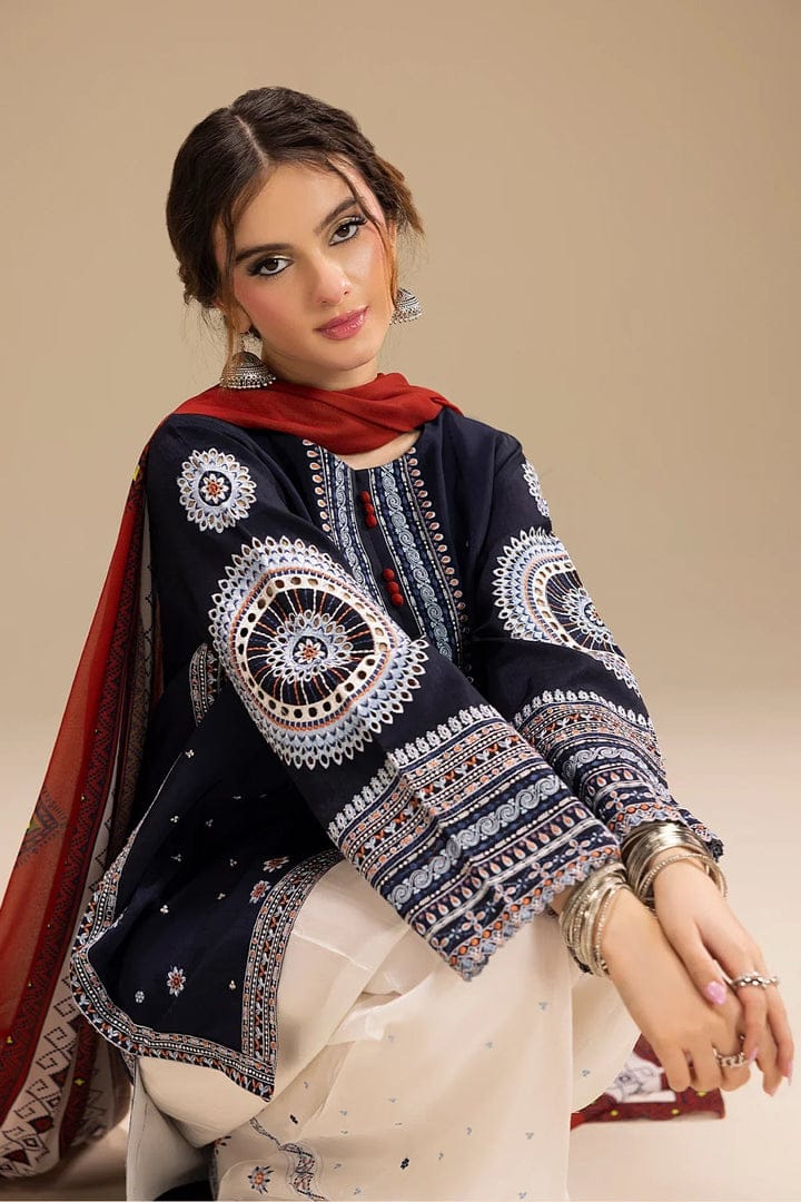 Premium Lawn 3pc Heavy Embroidery with printed Monar Shawl
