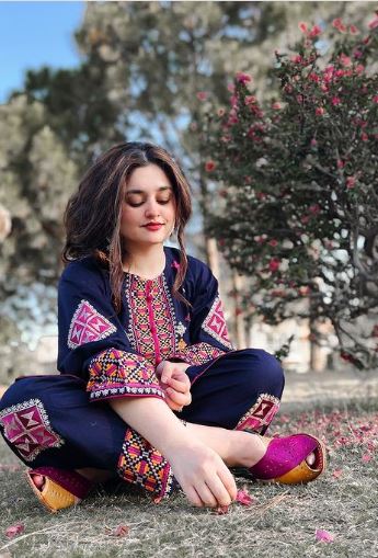 Premium Lawn 3pc Heavy Embroidery with printed Monar Shawl
